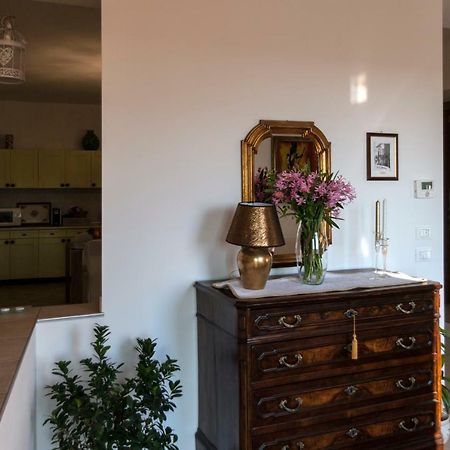 גאוורדו Casa Del Sole Appartamento N° 2 White And Gold Room מראה חיצוני תמונה