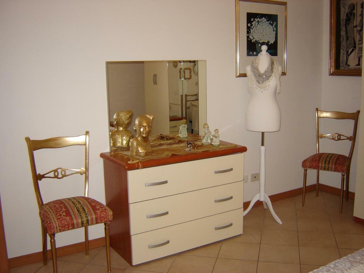 גאוורדו Casa Del Sole Appartamento N° 2 White And Gold Room מראה חיצוני תמונה