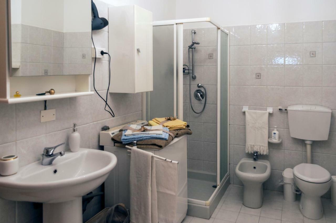 גאוורדו Casa Del Sole Appartamento N° 2 White And Gold Room מראה חיצוני תמונה