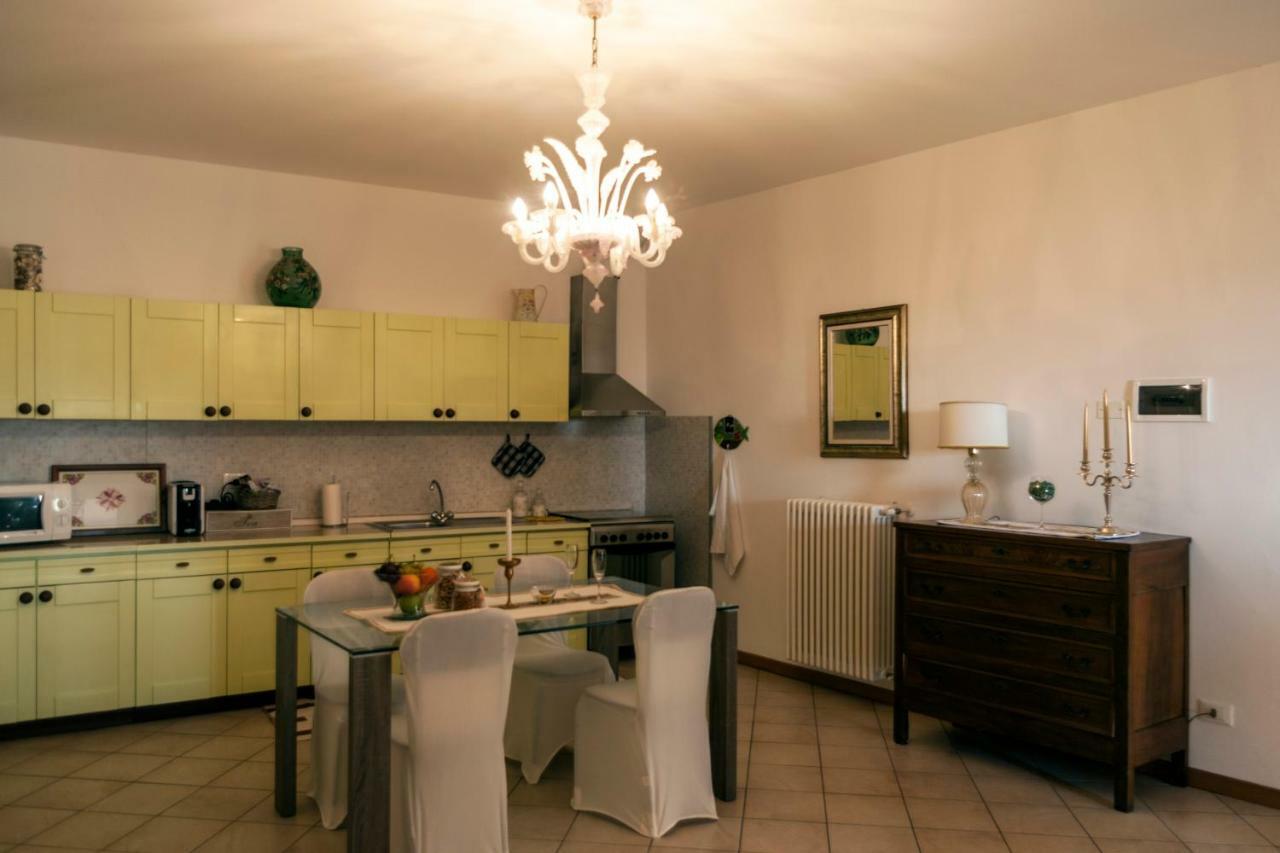גאוורדו Casa Del Sole Appartamento N° 2 White And Gold Room מראה חיצוני תמונה