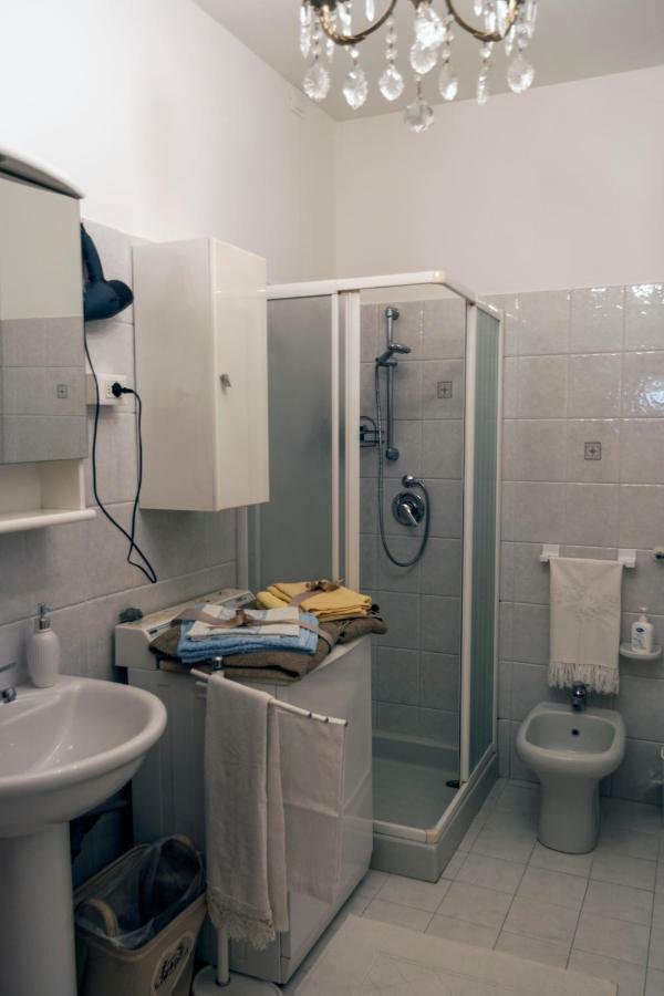 גאוורדו Casa Del Sole Appartamento N° 2 White And Gold Room מראה חיצוני תמונה