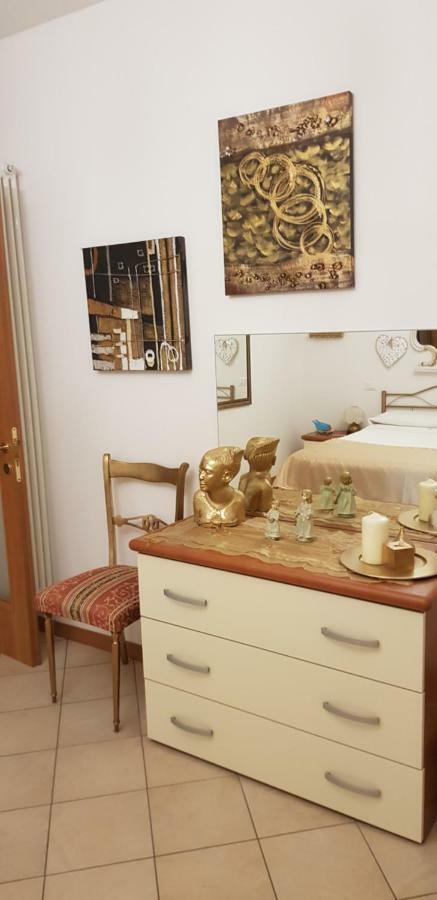 גאוורדו Casa Del Sole Appartamento N° 2 White And Gold Room מראה חיצוני תמונה